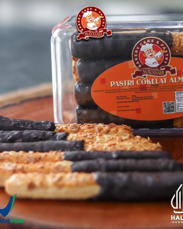 Coklat Almond Pastry Stick